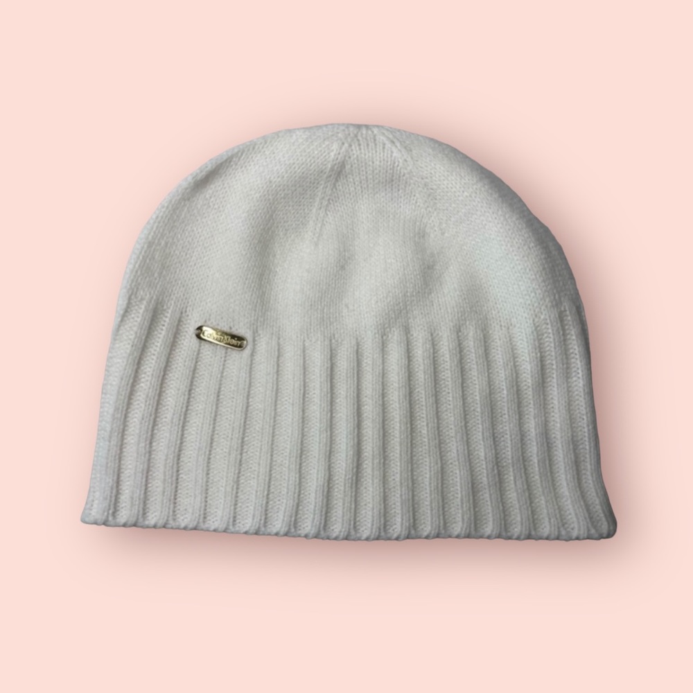 Calvin Klein White Ribbed Knit Beanie with Gold Logo